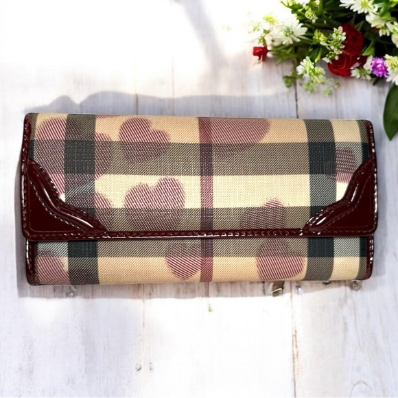 BURBERRY Supernova Heart Check Wallet Berry Red - Picture 7 of 8